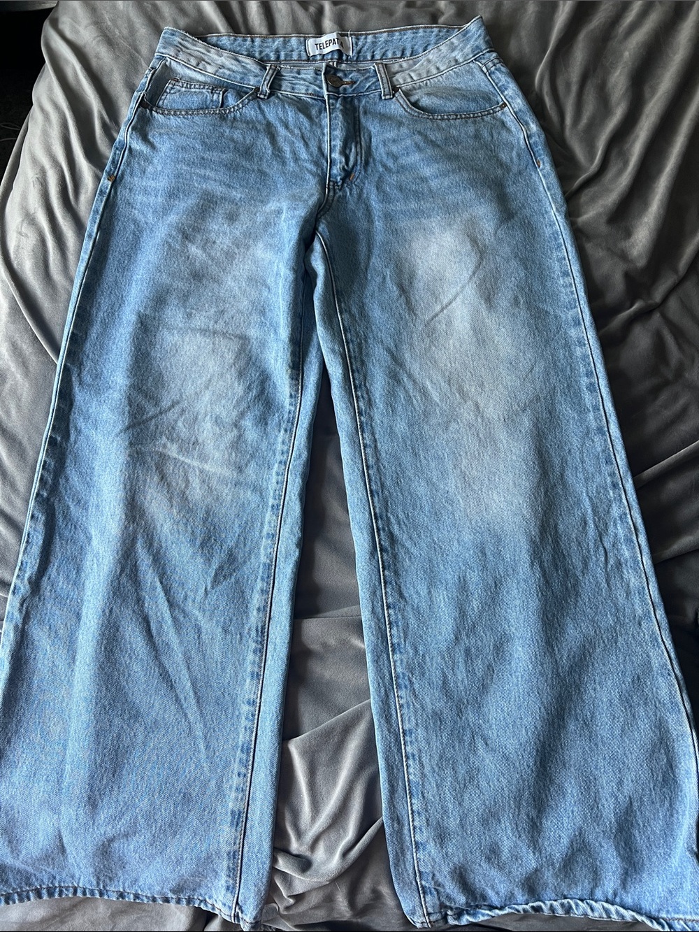Telepatia Light Blue Wide-Leg Jeans — High-Rise Flare